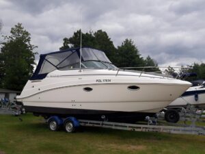 Polerowanie jachtu Rinker