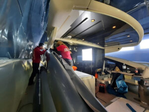 Oklejenie łodzi Princess V65